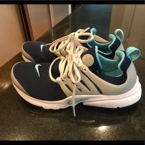 Kids Nike presto size 7